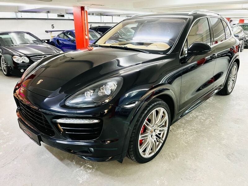 Schwarz Gebraucht 2013 Porsche Cayenne Turbo SUV | 19.900 € (Guter Preis) - Bild 1/4