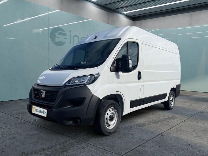 Weiß Gebraucht 2023 Fiat Ducato Van | 32.699 € (Teuer) - Bild 1/4