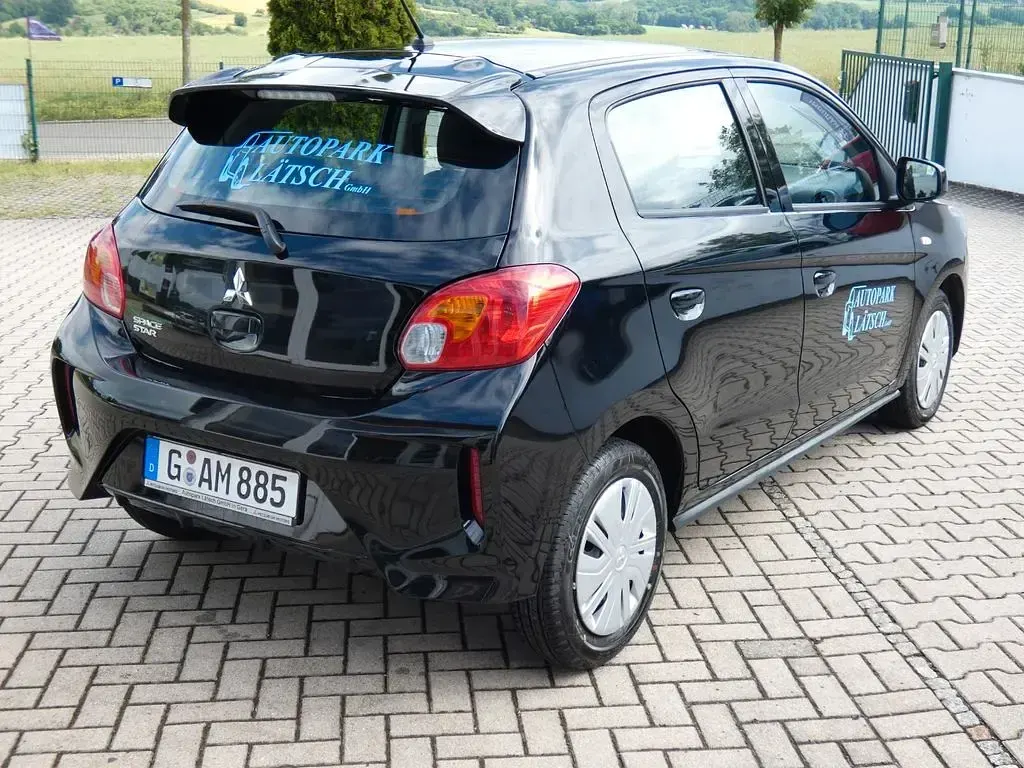 Gebraucht Mitsubishi Space Star Select 71 PS (52 kW) 2025 Schwarz Kleinwagen