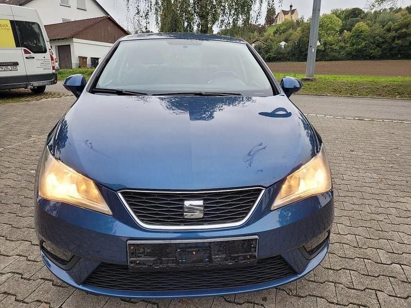 Blau Gebraucht 2015 Seat Ibiza Stylance Limousine | 3.900 € (Superpreis) - Bild 1/4