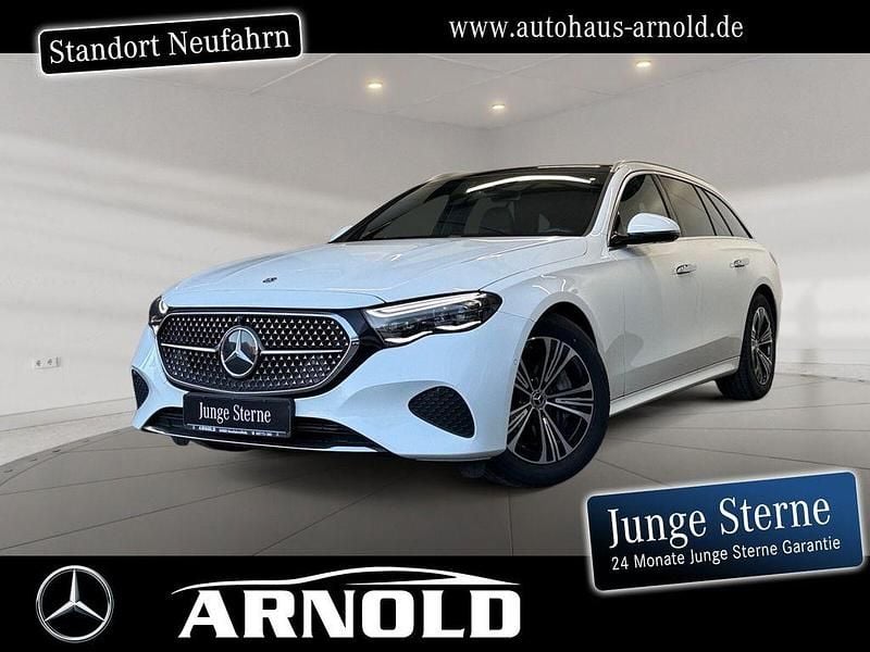 Weiß (polarweiß) Gebraucht 2024 Mercedes E450 Avantgarde Kombi | 64.950 € (Superpreis) - Bild 1/4