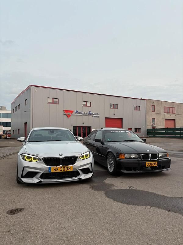 Gebraucht BMW 320 150 PS (110 kW) 1991 Schwarz Limousine