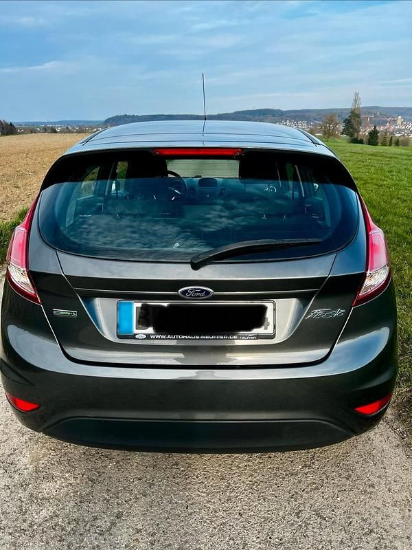 Gebraucht Ford Fiesta Trend 101 PS (74 kW) 2015 Kleinwagen