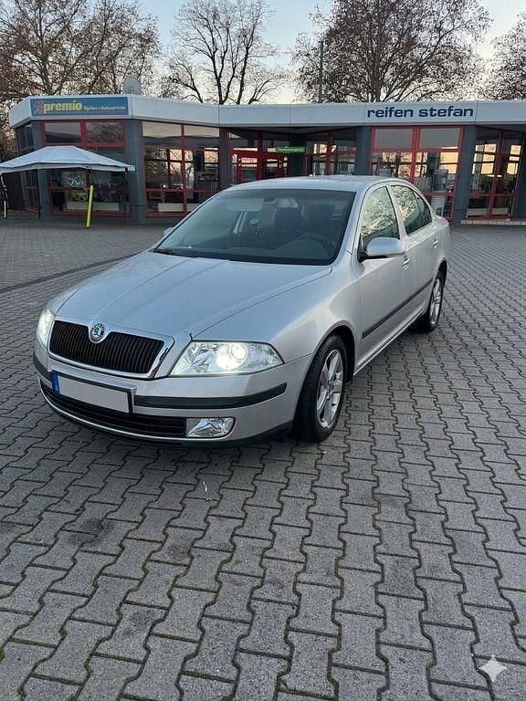 Gebraucht Skoda Octavia 105 PS (77 kW) 2005 Silber Limousine
