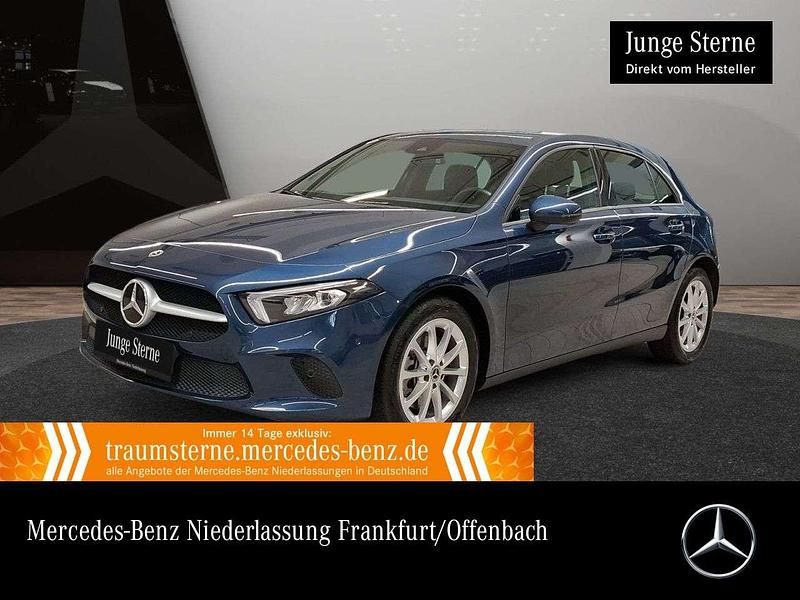 Gebraucht Mercedes A250 Advanced 160 PS (117 kW) 2022 Blau Limousine