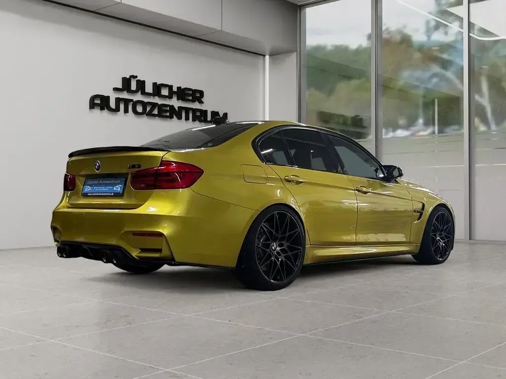 Używany BMW M3 Shadowline 450 KM (330 kW) 2018 Żółty Sedan/Limuzyna