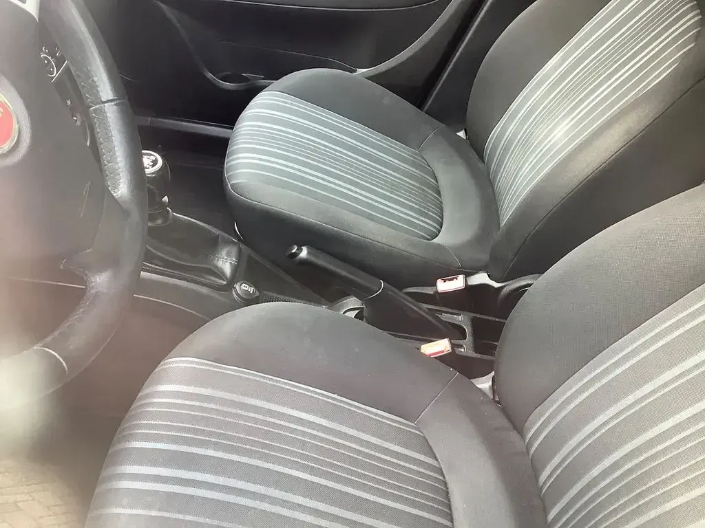 Gebraucht Fiat Punto Dynamic 77 PS (56 kW) 2010 Weiß Kleinwagen