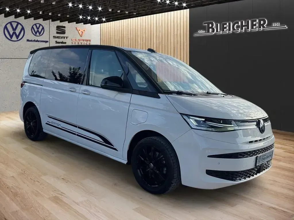 Gebraucht VW Multivan Edition 218 PS (160 kW) 2022 Weiss Van / Kleinbus