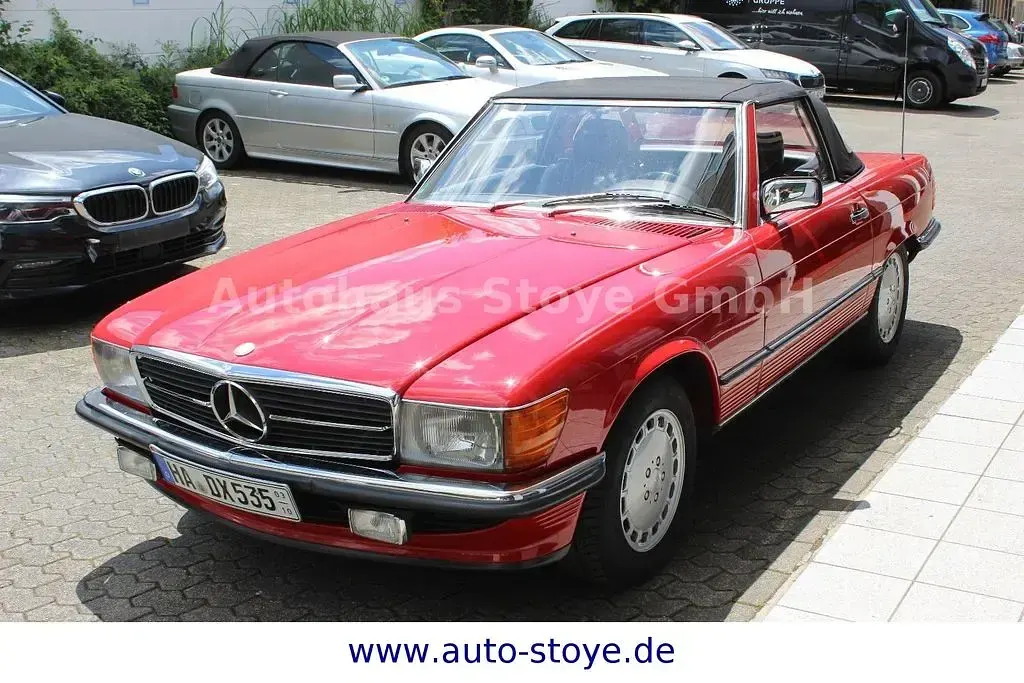 Gebraucht Mercedes SL300 179 PS (131 kW) 1986 Rot Cabrio