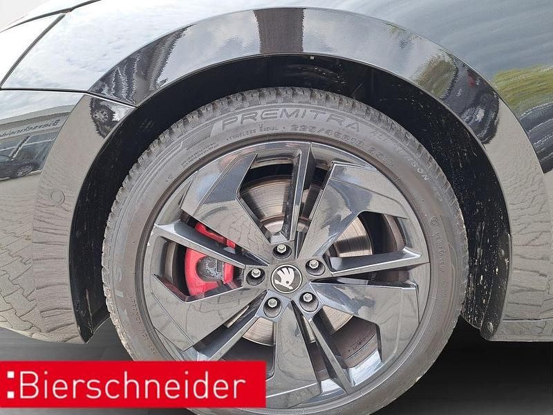 Second-hand Skoda Octavia Active 265 CP (194 kW) 2025 Negru Break