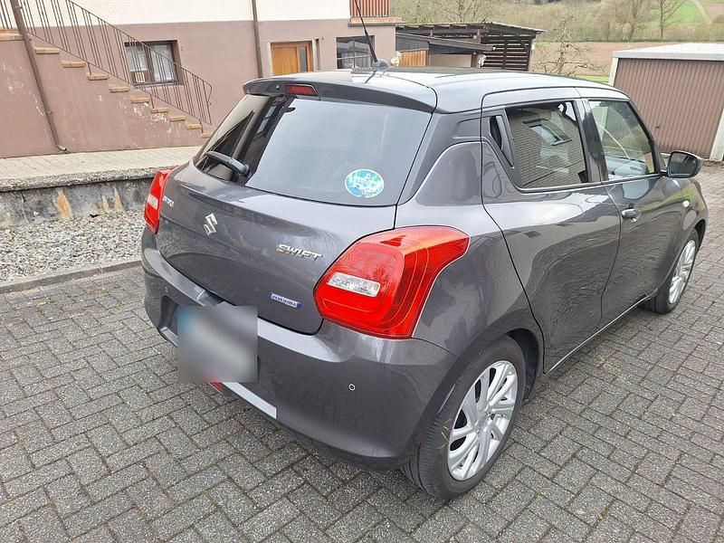 Gebraucht Suzuki Swift 82 PS (60 kW) 2022 Grau Kleinwagen