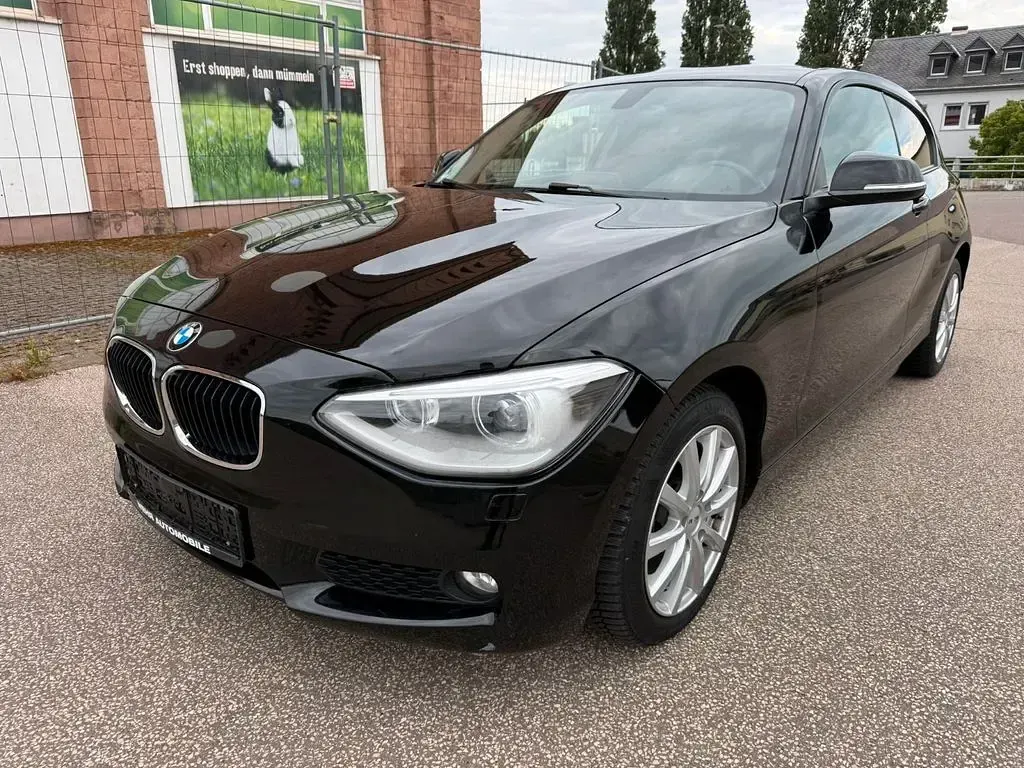 Gebraucht BMW 116 116 PS (85 kW) 2013 Schwarz Kleinwagen