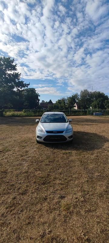 Silber Gebraucht 2008 Ford Focus Kombi | 1.000 € (Superpreis) - Bild 1/4