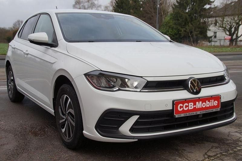 Gebraucht VW Polo Life 95 PS (69 kW) 2025 Violet Kleinwagen