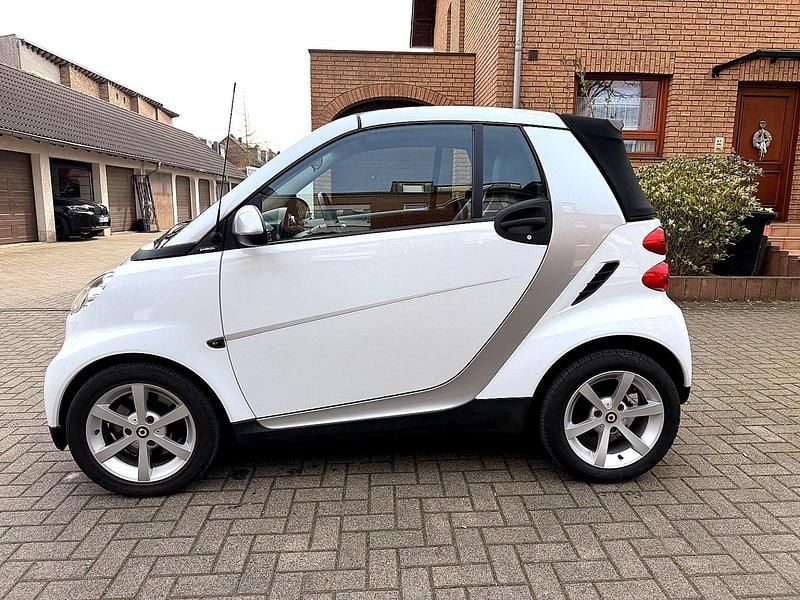 Gebraucht Smart ForTwo Cabrio 84 PS (61 kW) 2008 Weiß Cabrio