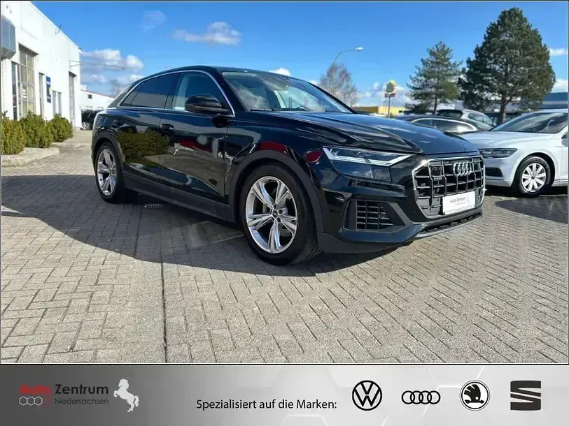Gebraucht Audi Q8 Ambiente 340 PS (250 kW) 2023 Mythos black metallic SUV