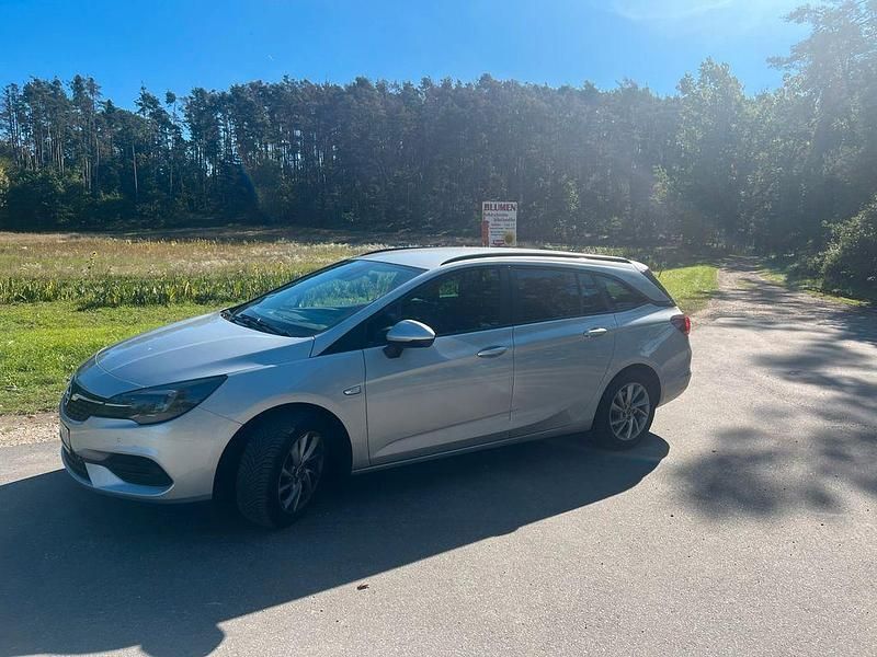 Silber Gebraucht 2021 Opel Astra Edition Kombi | 11.490 € (Superpreis) - Bild 1/2