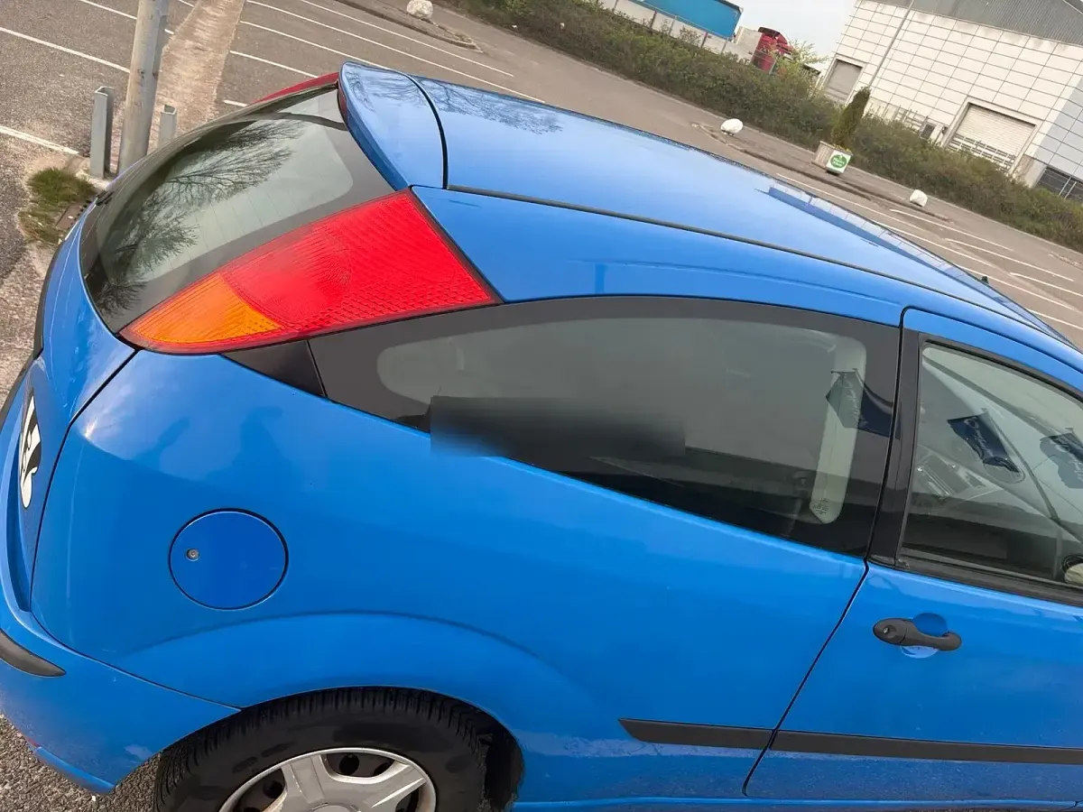 Brugt Ford Focus 101 HK (74 kW) 2003 Blå Hatchback
