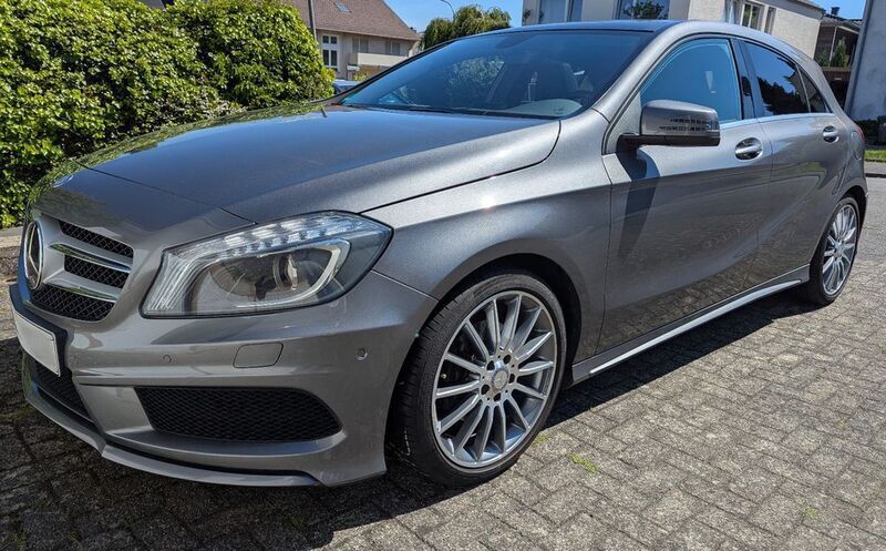 Grau Gebraucht 2012 Mercedes A200 AMG Limousine | 14.000 € (Fairer Preis) - Bild 1/4
