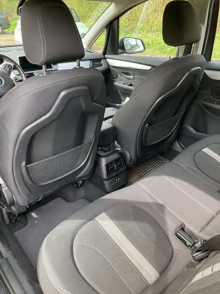Gebraucht BMW 218 Gran Tourer Advantage 150 PS (110 kW) 2020 Grau Van / Kleinbus