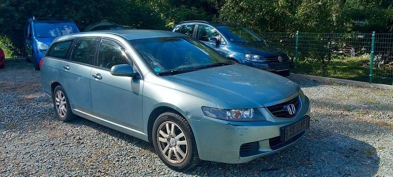 Grün Gebraucht 2005 Honda Accord Comfort Kombi | 1.200 € (Guter Preis) - Bild 1/4