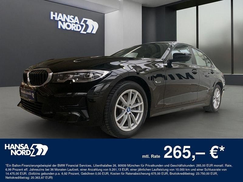 Schwarz / schwarz ii Gebraucht 2022 BMW 320e Advantage Limousine | 28.950 € (Teuer) - Bild 1/4