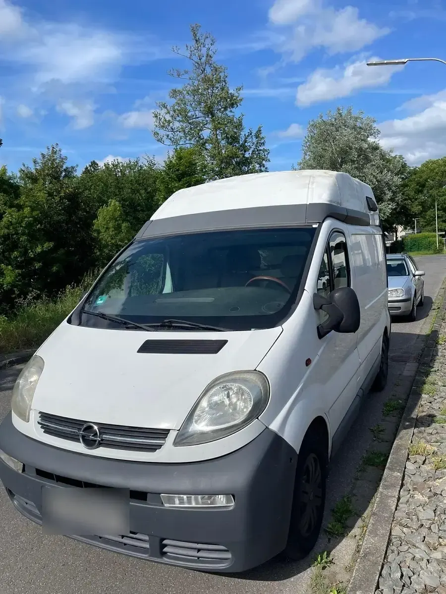 Gebraucht Opel Vivaro 101 PS (74 kW) 2005 Weiß Van / Kleinbus