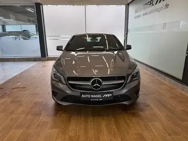 Gebraucht Mercedes CLA180 Urban 122 PS (89 kW) 2014 Grau Limousine