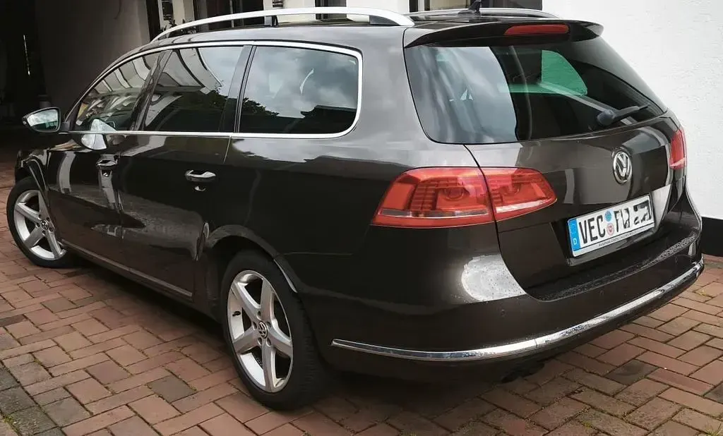 Gebraucht VW Passat Exclusive 170 PS (125 kW) 2012 Braun Kombi