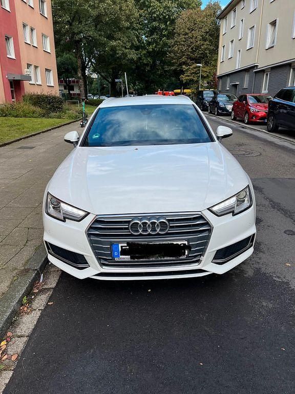 Gebraucht Audi A4 Comfort 190 PS (139 kW) 2019 Weiß Kombi