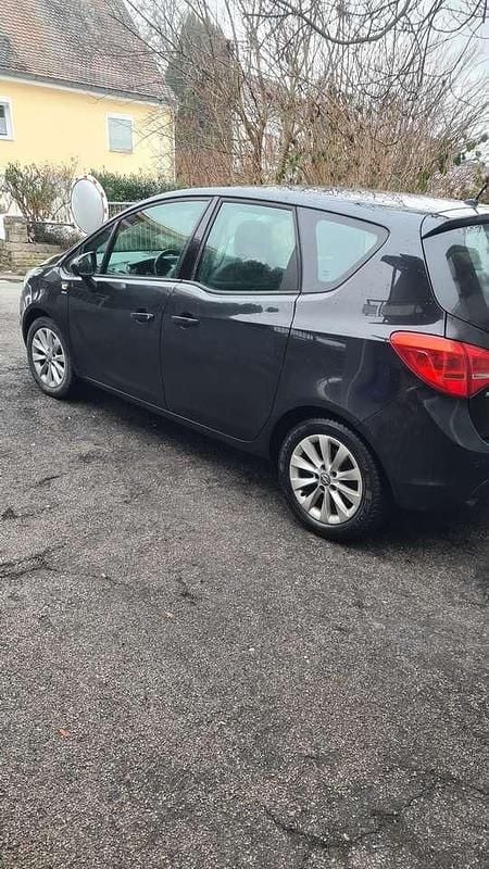 Schwarz Gebraucht 2013 Opel Meriva Edition Van / Kleinbus | 4.400 € (Fairer Preis) - Bild 1/4