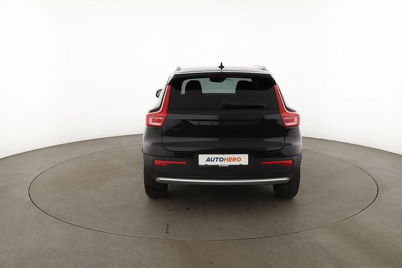 Gebraucht Volvo XC40 Momentum 2021 Schwarz SUV