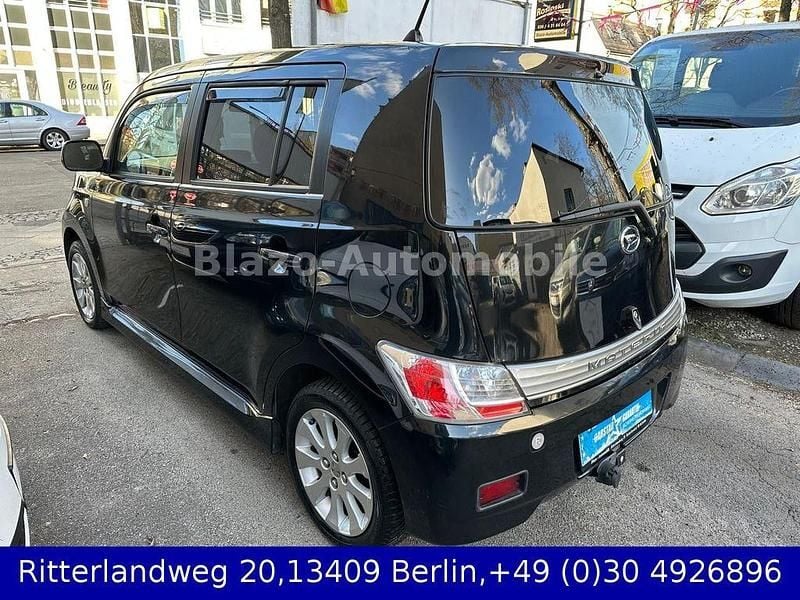 Gebraucht Daihatsu Materia 91 PS (66 kW) 2009 Schwarz Van / Kleinbus