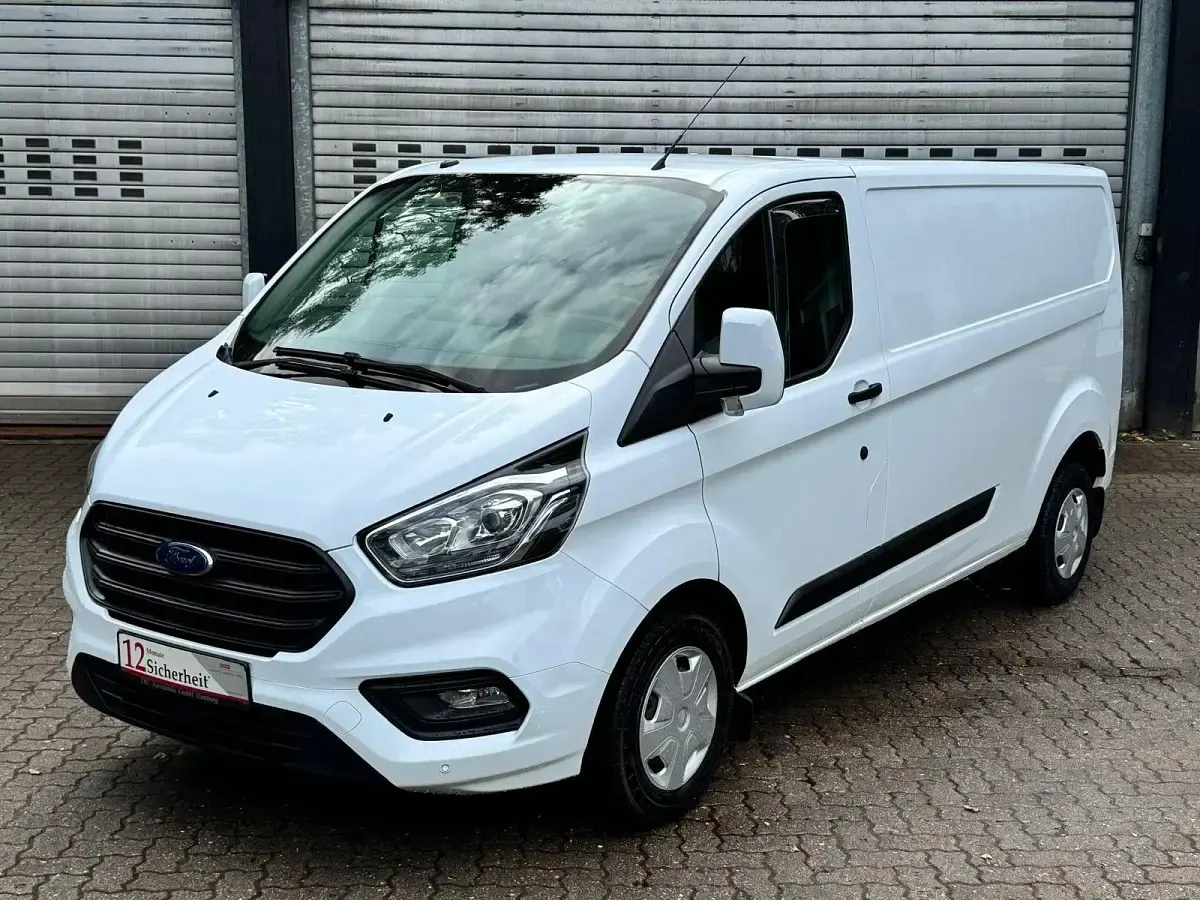 Używany Ford Transit Custom Trend 131 KM (96 kW) 2021 Biały Minivan