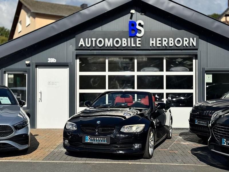 Schwarz Gebraucht 2010 BMW 318 Cabriolet Sport Line Cabrio | 8.490 € (Fairer Preis) - Bild 1/4
