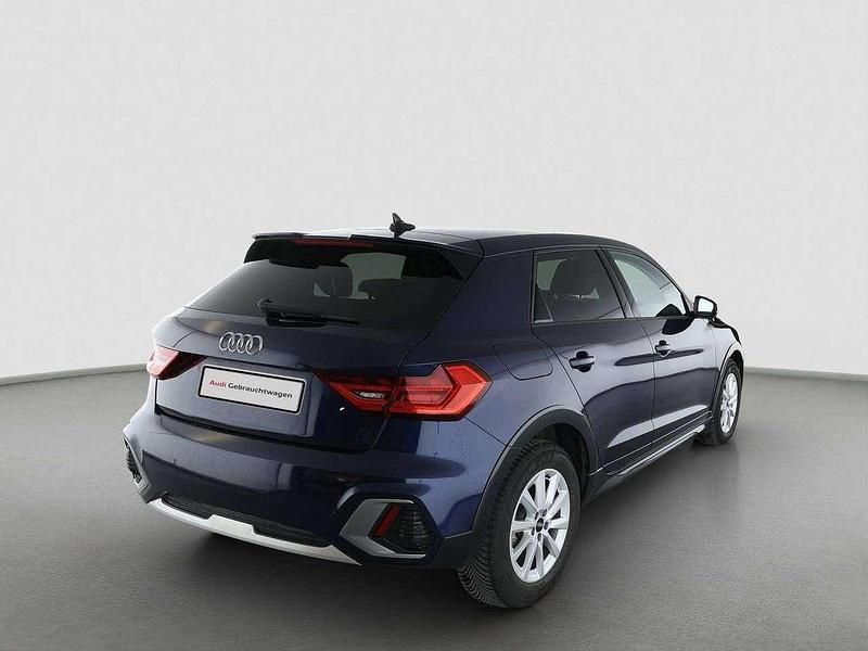 Gebraucht Audi A1 Sport 116 PS (85 kW) 2025 Navarrablau metallic SUV