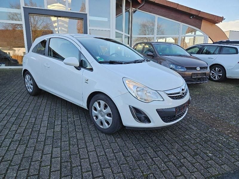 Weiß Gebraucht 2013 Opel Corsa Active Kleinwagen | 2.950 € (Guter Preis) - Bild 1/4