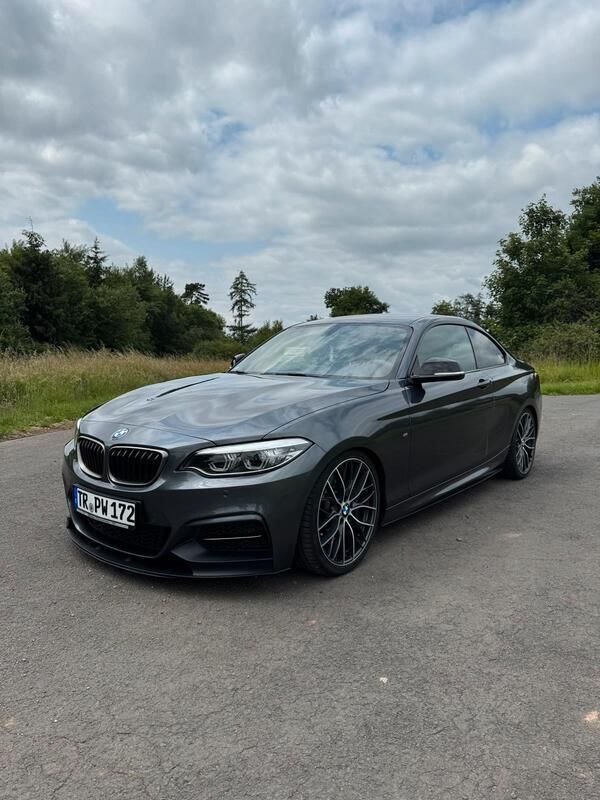 Grau Gebraucht 2019 BMW M240 M Sport Coupé | 35.999 € (Fairer Preis) - Bild 1/4