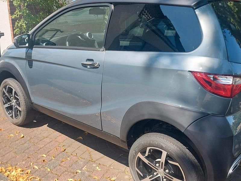 Silber Gebraucht 2022 Aixam Crossover Premium | 12.800 € - Bild 1/4