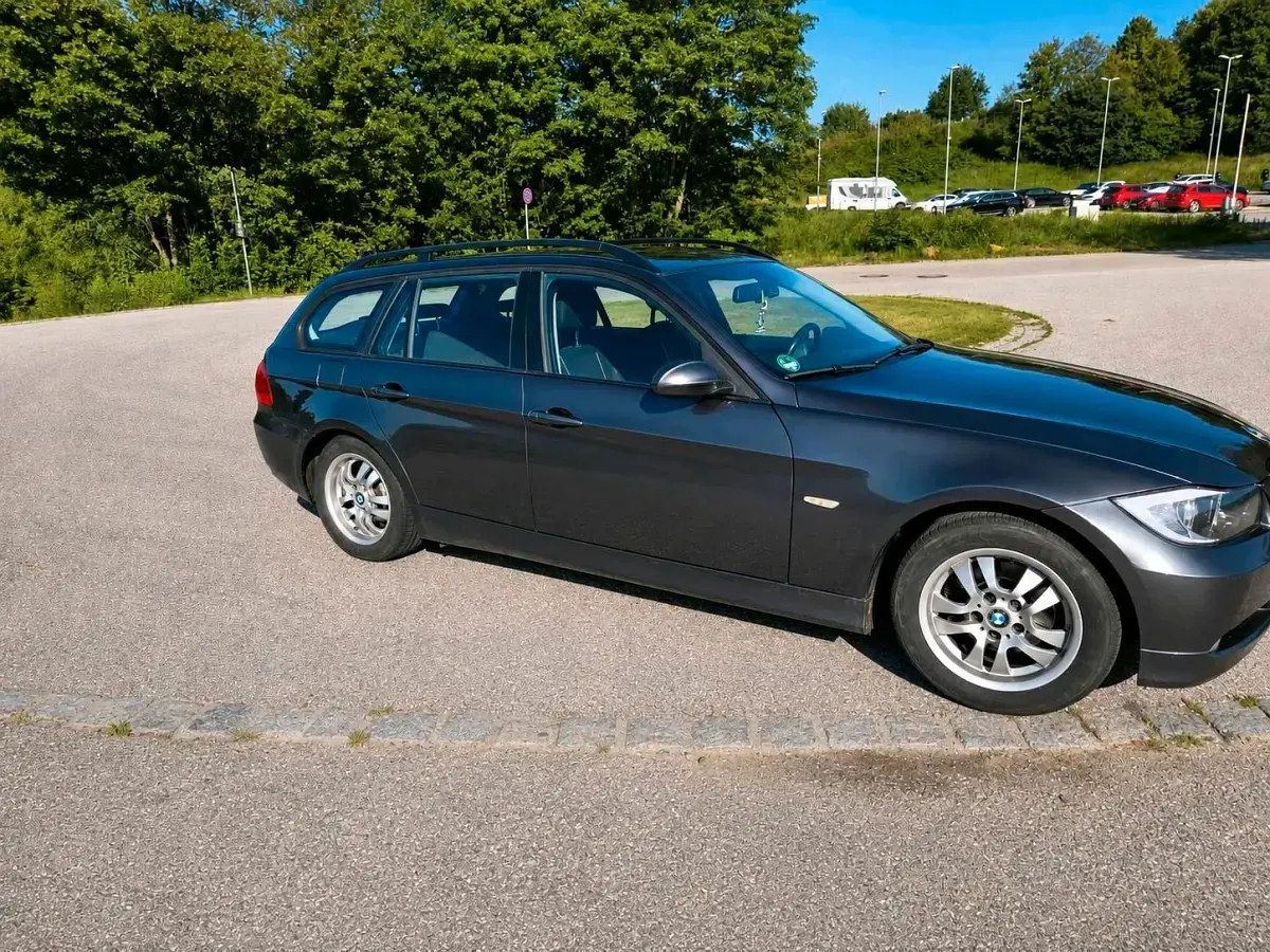 Gebraucht BMW 320 150 PS (110 kW) 2006 Grau Kombi