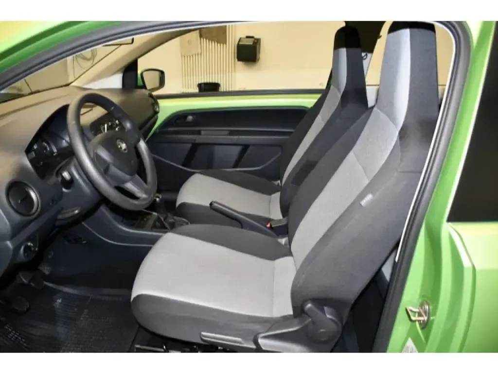 Gebraucht Skoda Citigo Ambition 60 PS (44 kW) 2014 Springgrün metallic (metallic) Kleinwagen