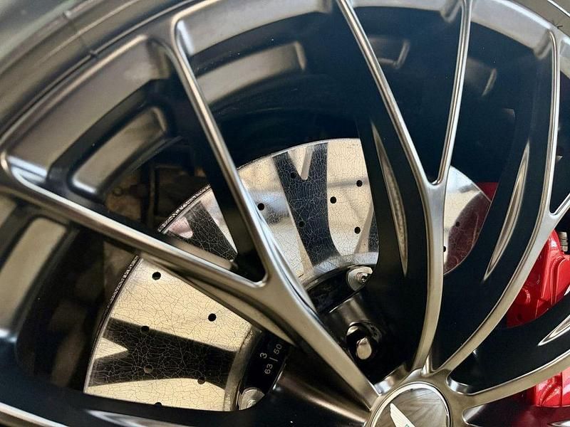 Gebraucht Aston Martin Vantage 510 PS (375 kW) 2019 Rot Coupé