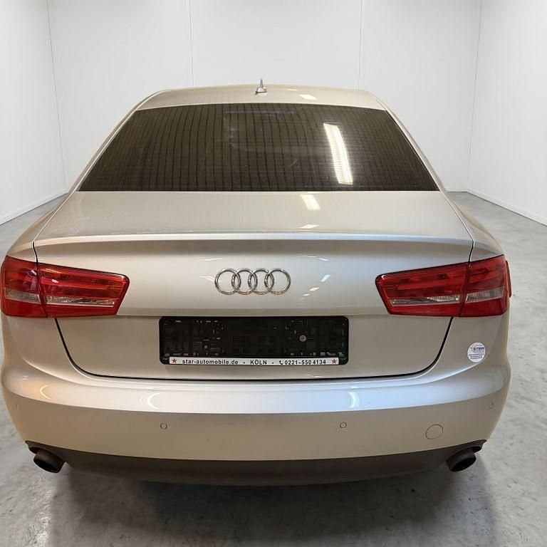 Second-hand Audi A6 Comfort 179 CP (131 kW) 2012 Argintiu Berlinǎ
