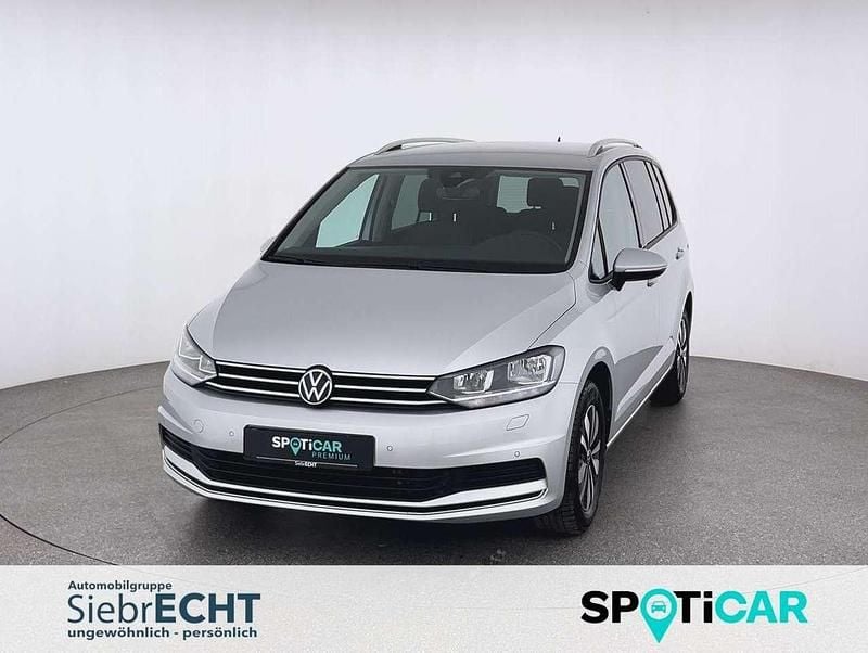 Gebraucht VW Touran Move 150 PS (110 kW) 2024 Silber Van / Kleinbus