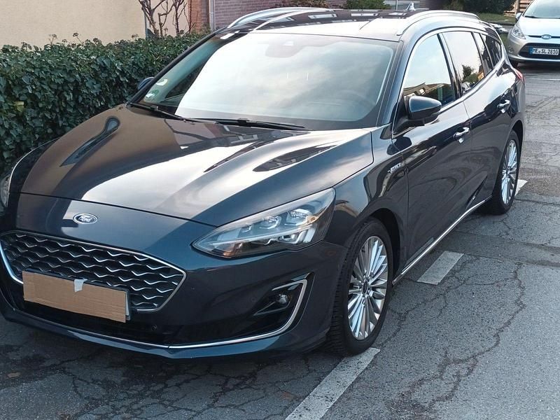 Blau Gebraucht 2020 Ford Focus Vignale Kombi | 17.000 € (Fairer Preis) - Bild 1/4