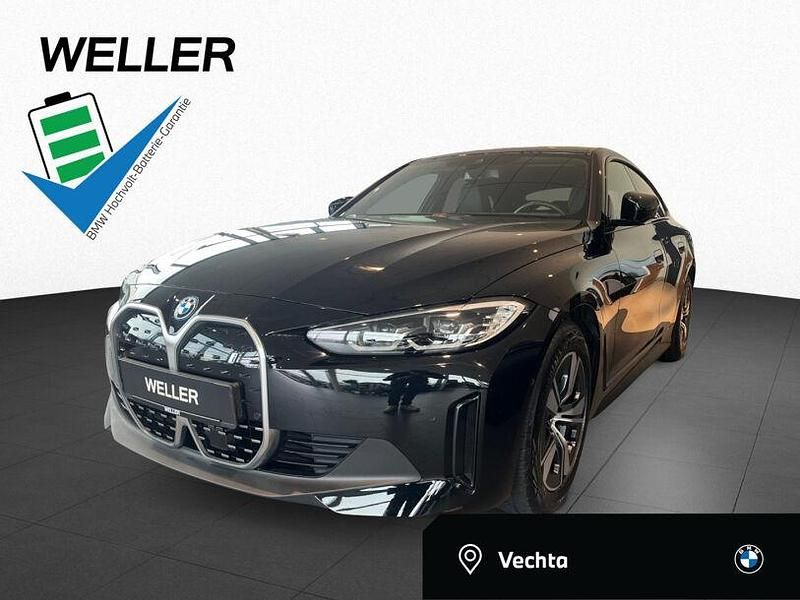 Schwarz ii (schwarz) Gebraucht 2023 BMW i4 Shadowline Limousine | 36.750 € (Guter Preis) - Bild 1/3