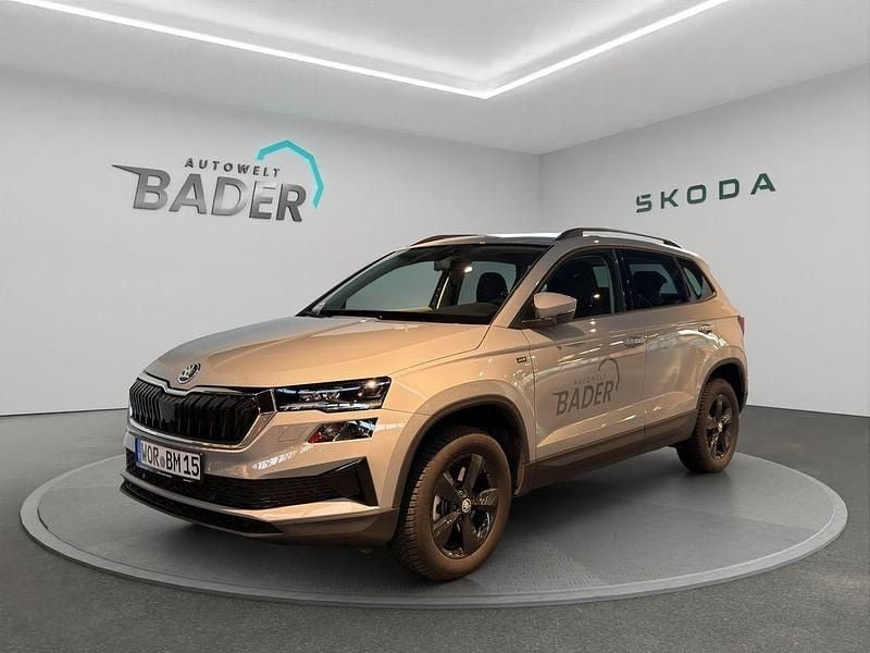 Grau Gebraucht 2025 Skoda Karoq SUV | 33.990 € (Fairer Preis) - Bild 1/4