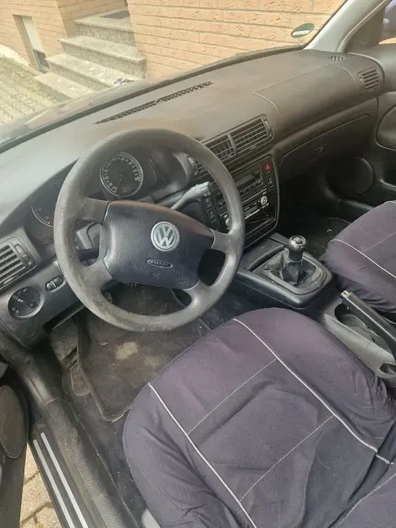 Gebraucht VW Passat Comfortline 131 PS (96 kW) 2003 Blau Kombi