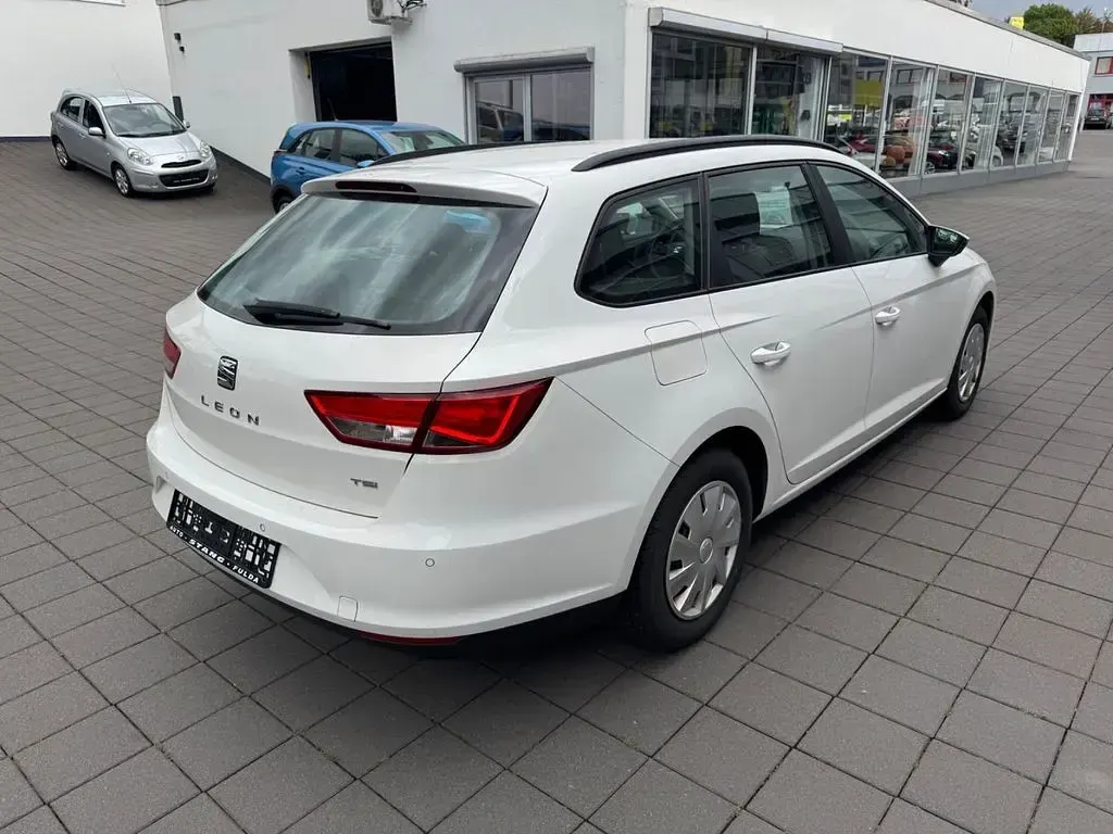 Gebraucht Seat Leon ST 105 PS (77 kW) 2014 Weiß Kombi