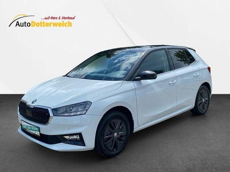 Weiss / dach schwarz Gebraucht 2024 Skoda Fabia Selection Limousine | 17.890 € (Guter Preis) - Bild 1/4